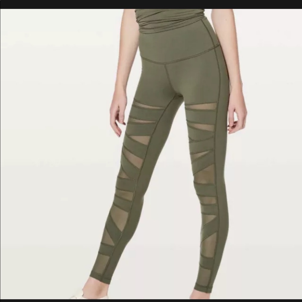 Lululemon sage green wunder under mesh size 2